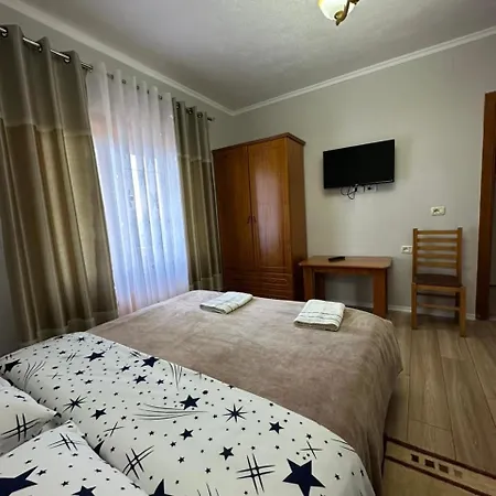 Oda ve Kahvaltı & Herges *