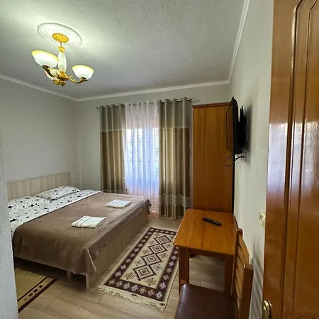 & Herges Bed & Breakfast Udenisht