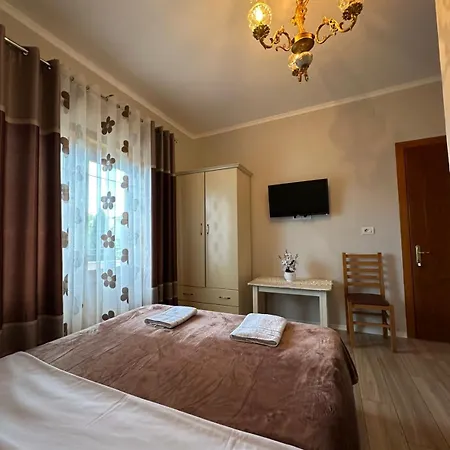 & Herges Bed & Breakfast